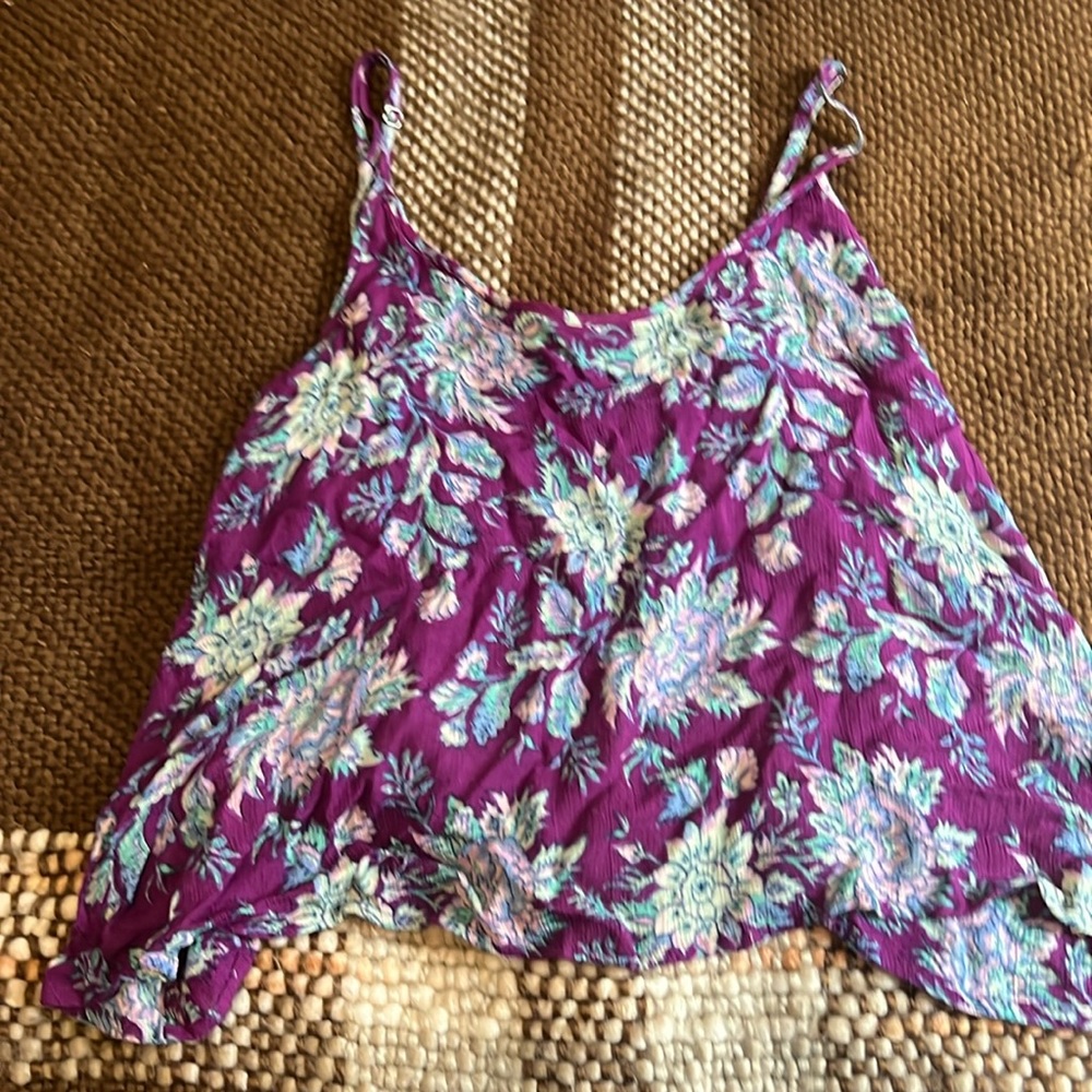 Billabong tank top size medium